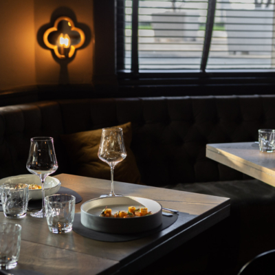 tafel in restaurant in rotterdam